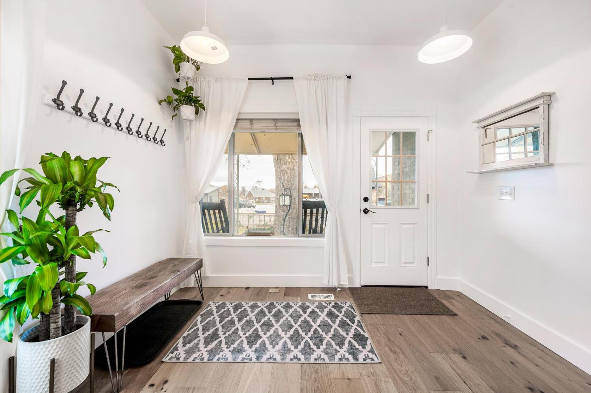 The Canopy: A Peaceful Home Nestled In Sugarhouse Солт-Лейк-Сити Экстерьер фото